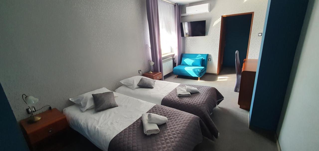 Hotel Bursztynowy Jozefow na Wisla Exterior foto
