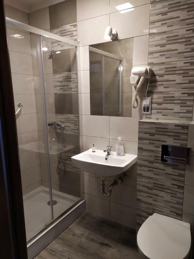 Hotel Bursztynowy Jozefow na Wisla Exterior foto