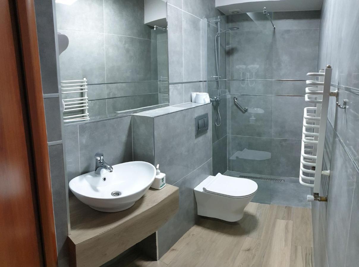 Hotel Bursztynowy Jozefow na Wisla Exterior foto