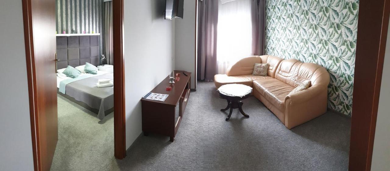Hotel Bursztynowy Jozefow na Wisla Exterior foto
